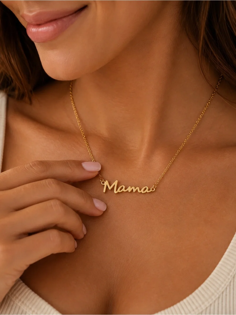 Mama Necklace for Mom, Gold Plated Stainless Steel Mom Necklace